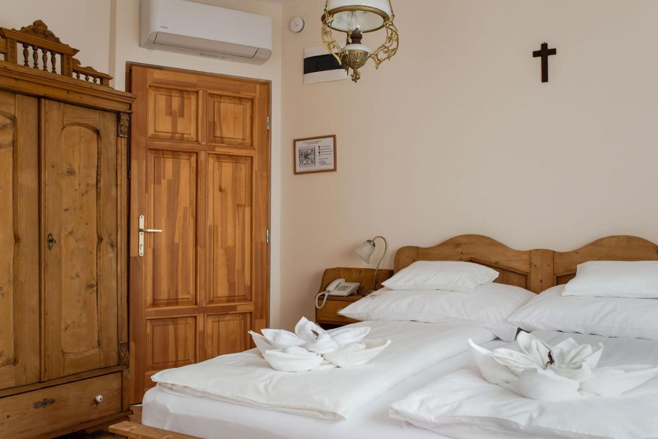 Szent Gellert Borhaz Es Vendegfogado Bed & Breakfast Makó Eksteriør bilde